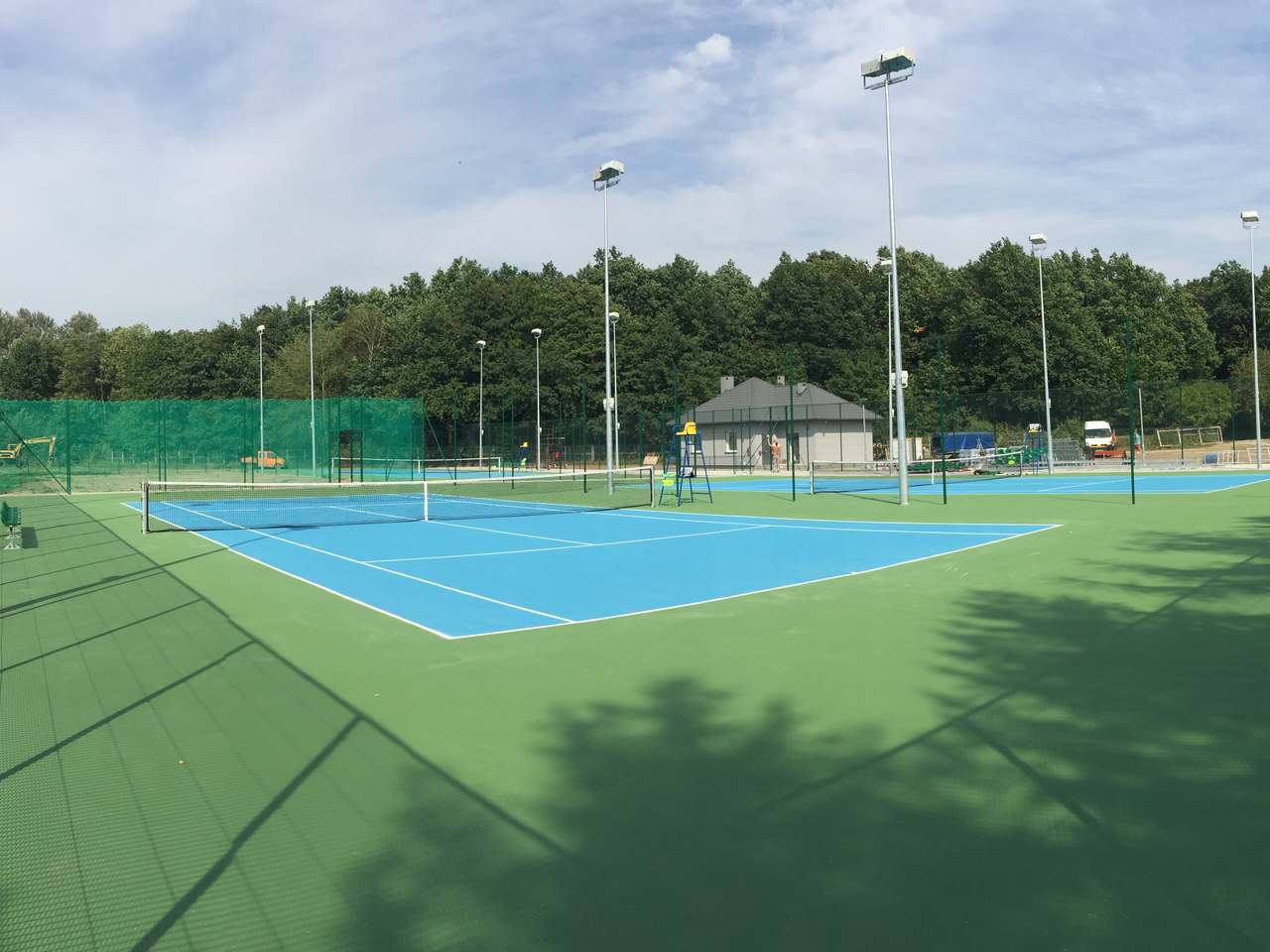 tennis courts_2